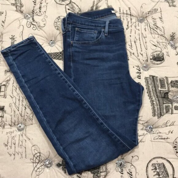 Levi's 720 High Rise Super Skinny Jeans - Picture 2 of 4